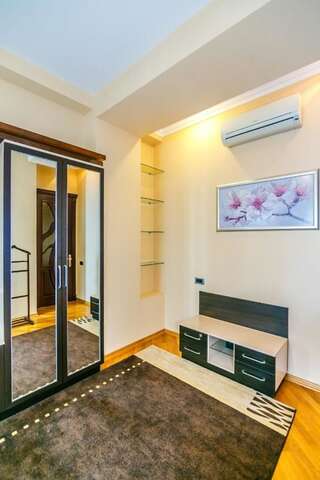 Апартаменты Apartment On Center Targovi Баку Апартаменты Делюкс-17